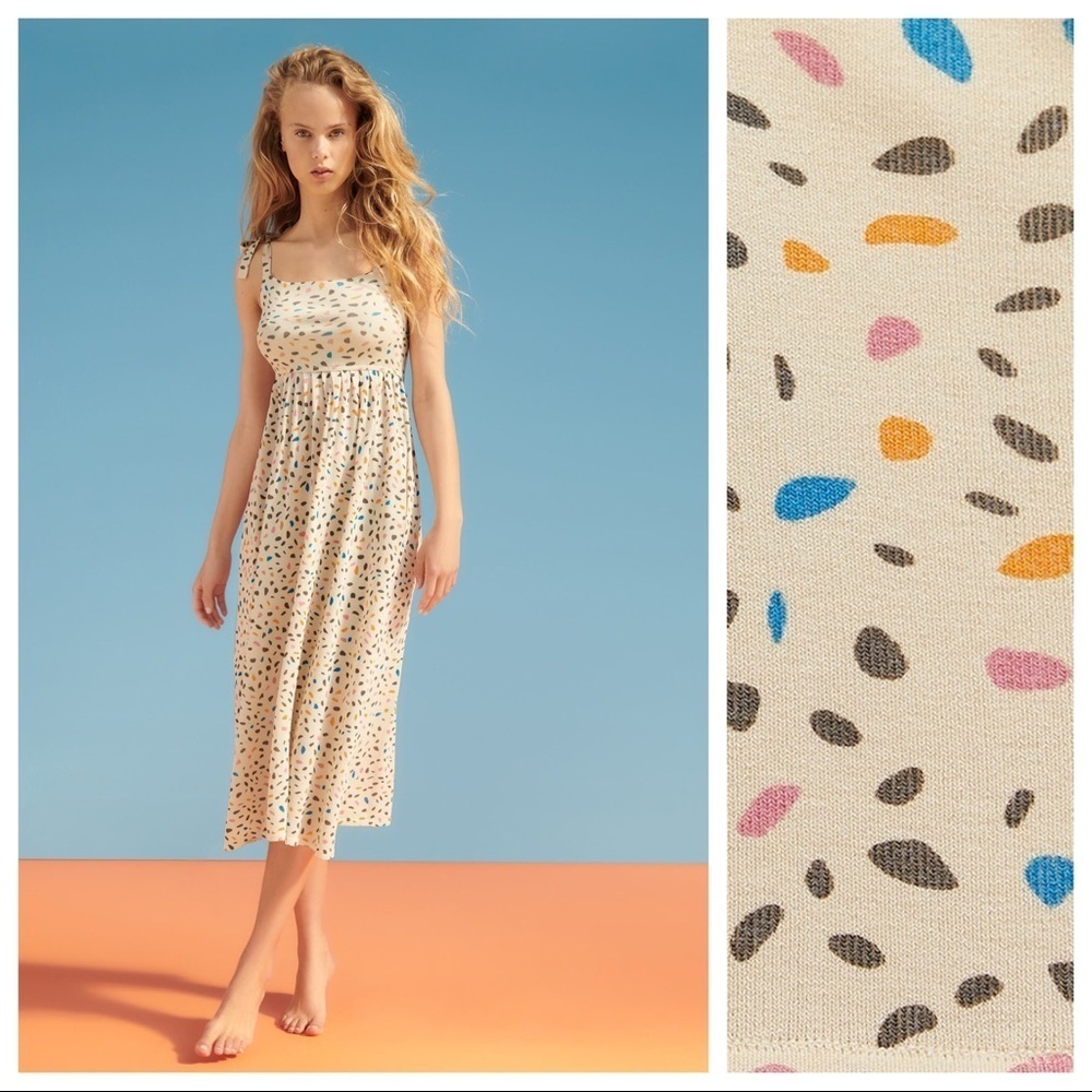 NWT. Zara Cream Printed Knit Midi Dress. Size S.